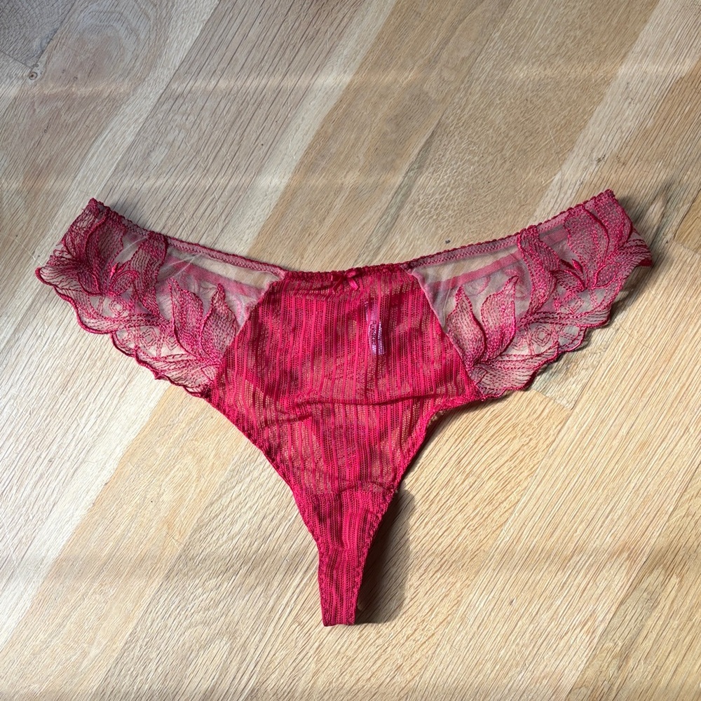Aubade Fleur de Tattoo Red Rouge Ecrin Lace Tanga Size XL
